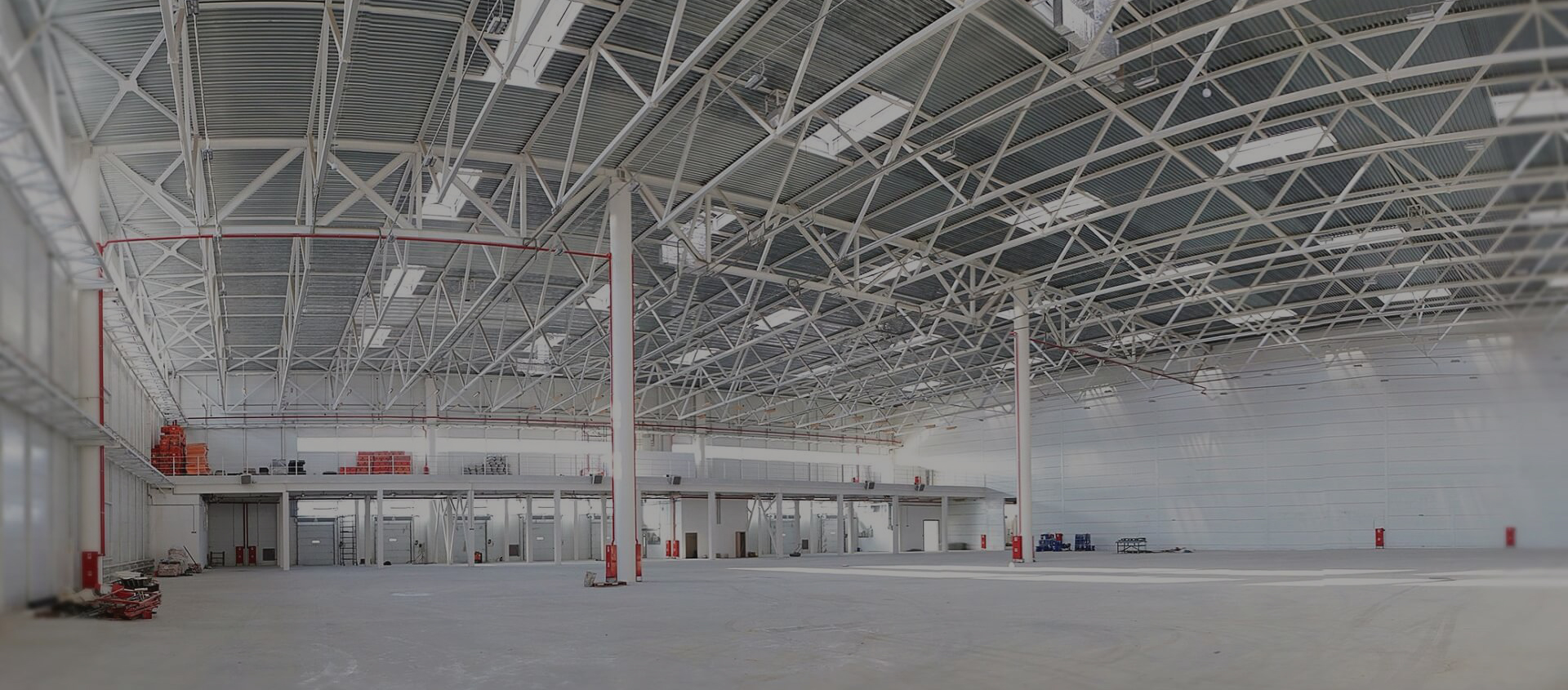 11 000 m2 warehouse